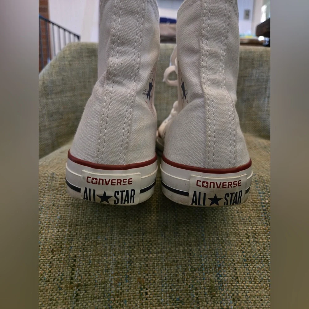 Converse Chuck Taylor All Star High Top Sneaker US Women’s Size 7 White - Picture 4 of 12